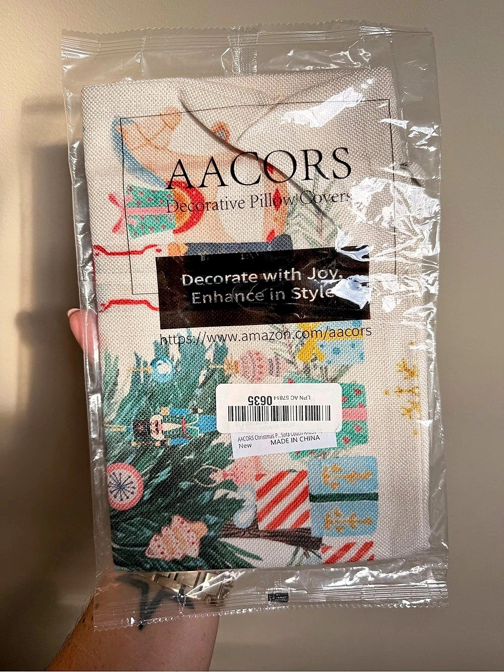 Aacorns Holiday Decorative Pillow Cover Multicolor NWT